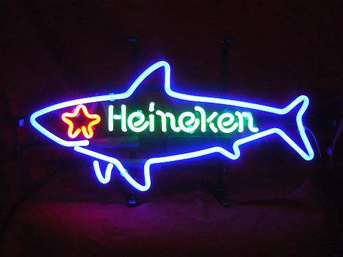 Heineken_Shark_Neon_Sign-500x500